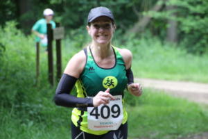 Lucy at the 9.3K markWith thanks to Barry Cornelius